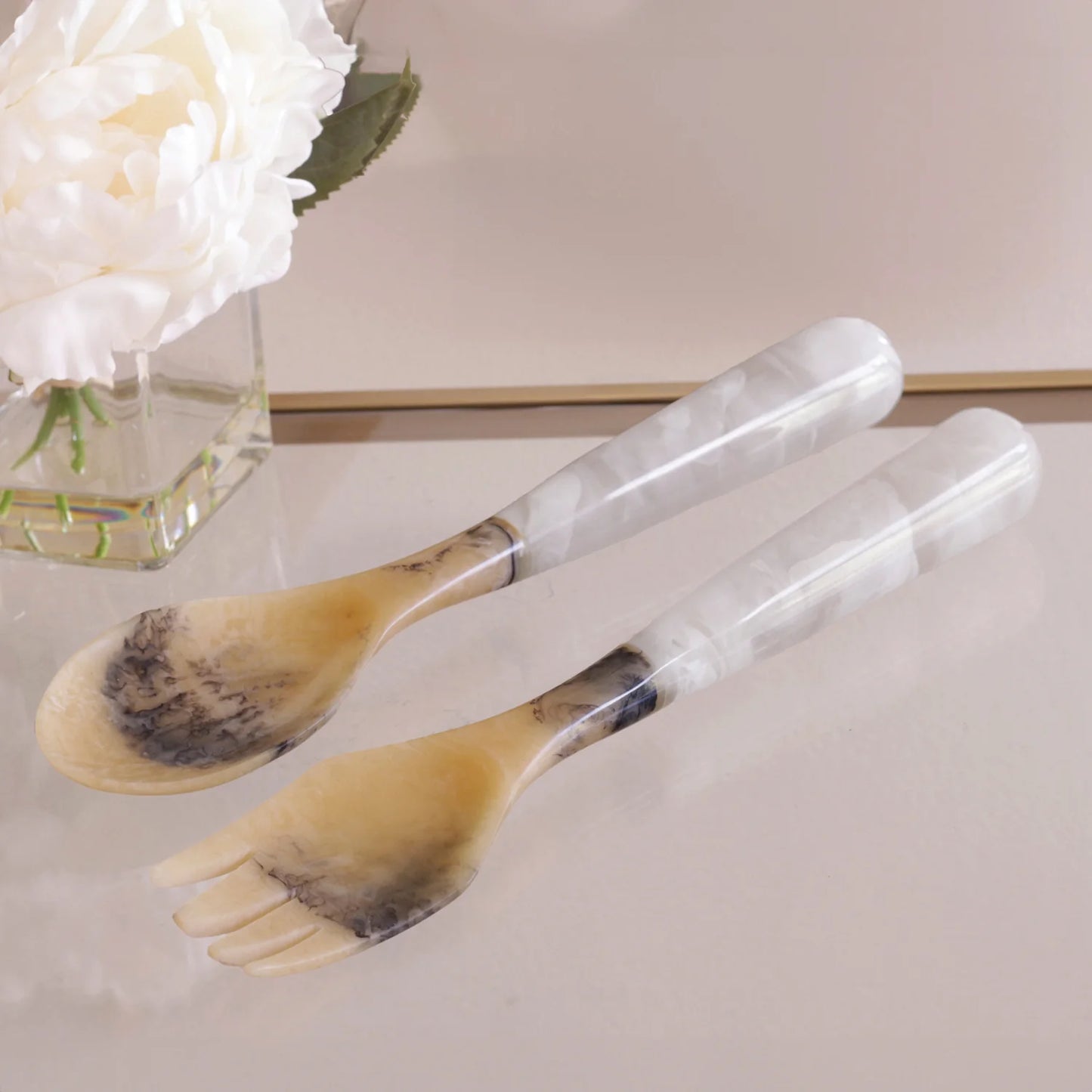 VIDA Resin Salad Servers